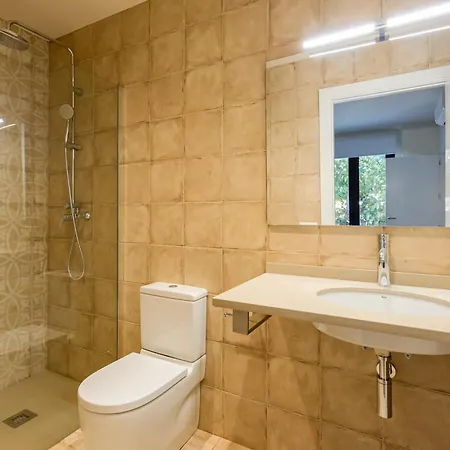 Can Cintet 1 Apartamento En La Plaza De Besalu Exterior photo