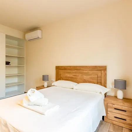 Can Cintet 1 Apartamento En La Plaza De Besalu Exterior photo