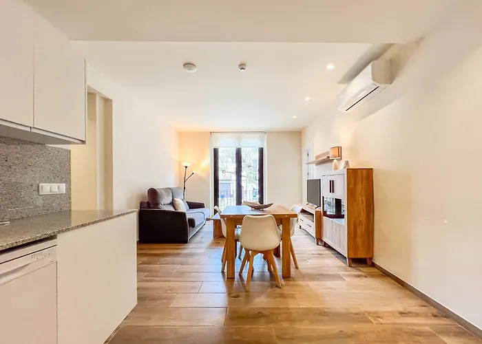 Can Cintet 1 Apartamento En La Plaza De Besalu