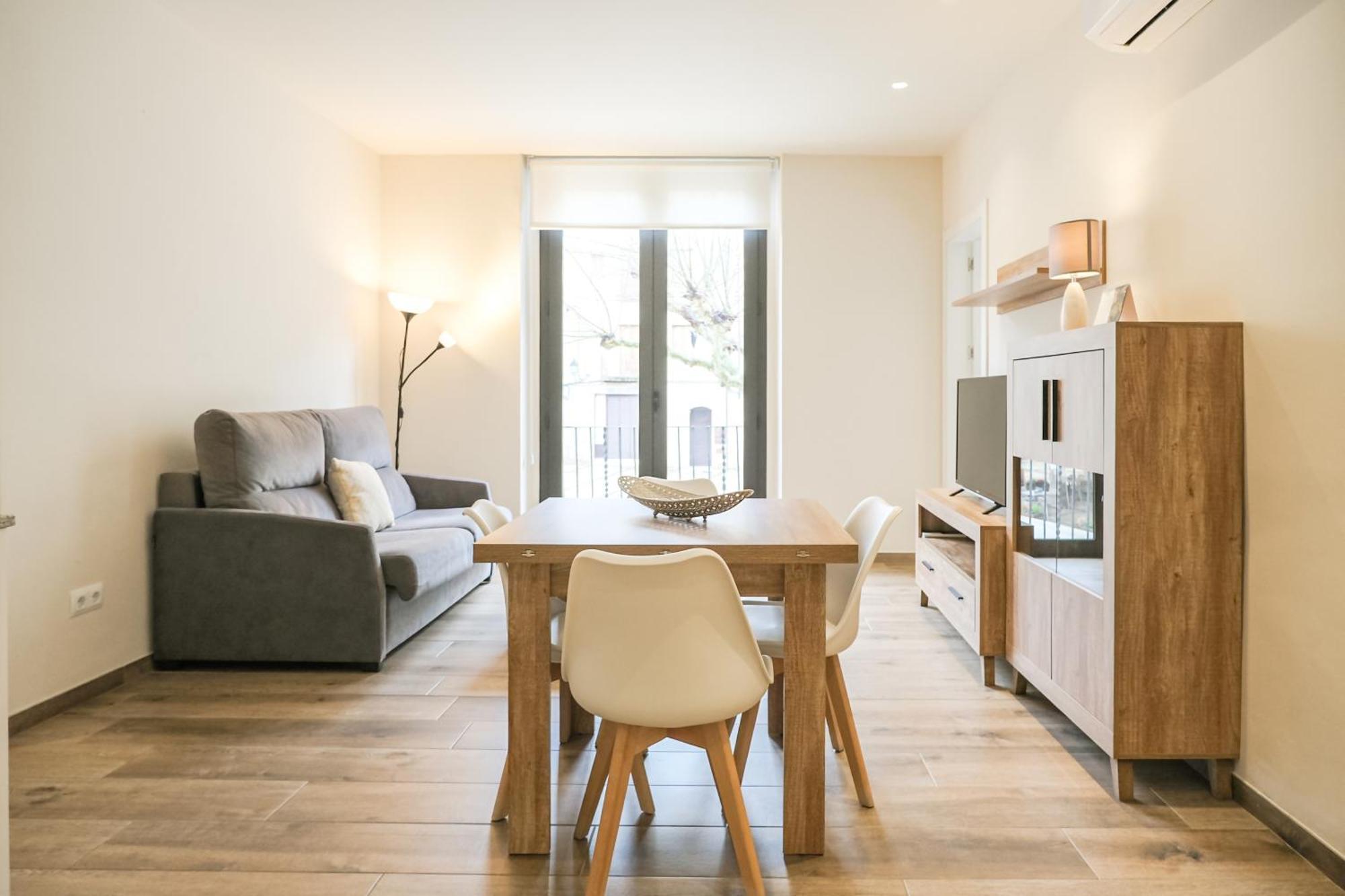 11 Moderno Con Ac En La Plaza Apartamento Besalú