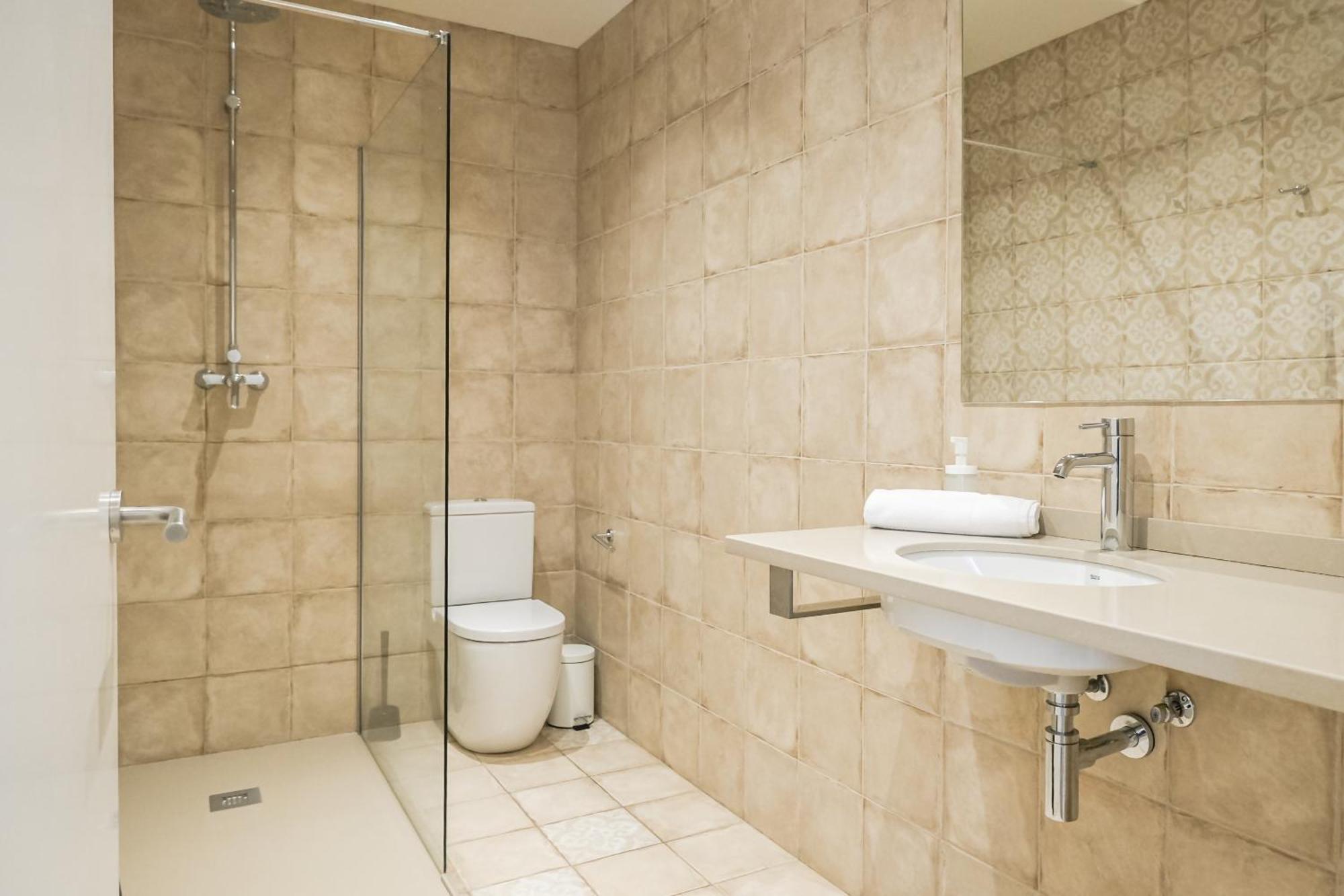 Apartamento 11 Moderno Con Ac En La Plaza Besalú